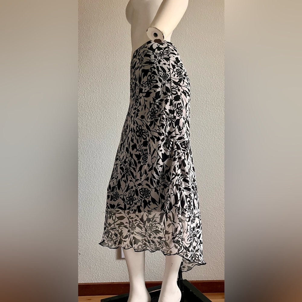 Vintage Labelle Black White Floral Handkerchief Skirt Whimsy Goth Fairycore S - Picture 7 of 16